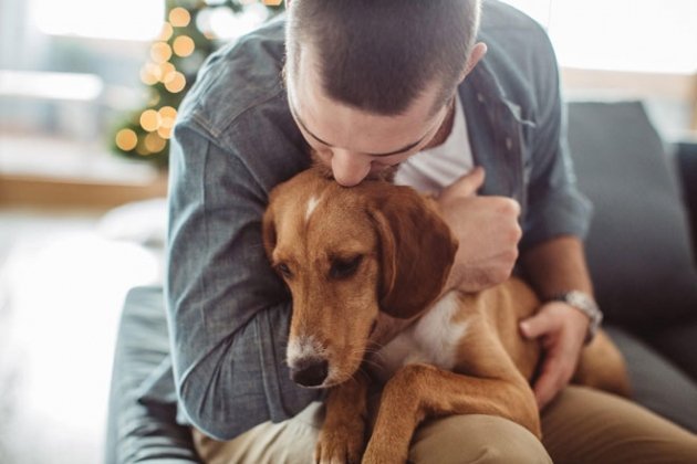 Persona con perrito